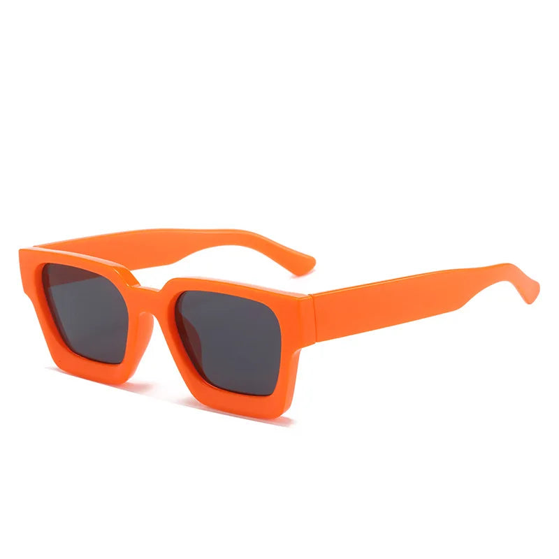 Square Frame Sunglasses: Retro Chic with UV400 Protection for Women and Men