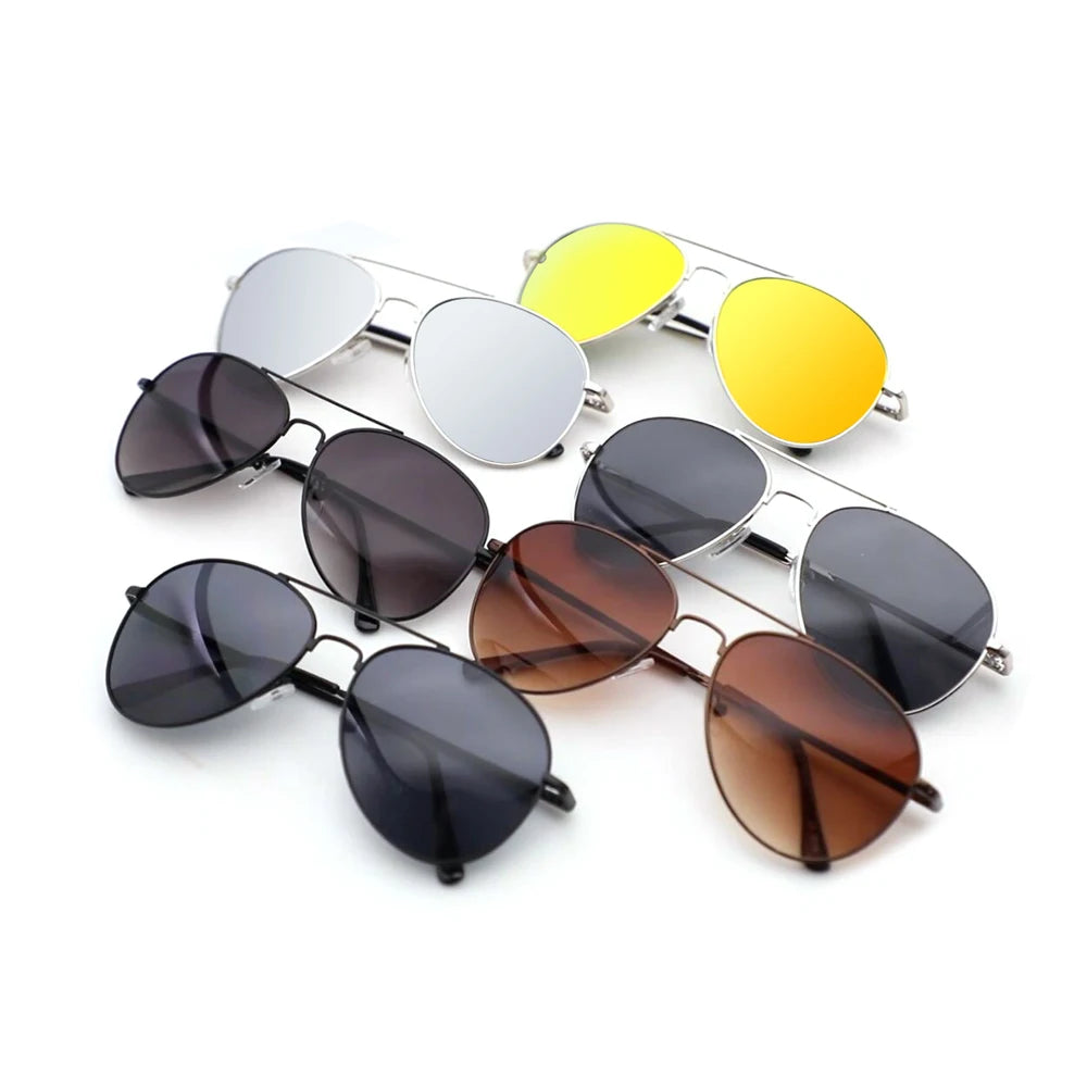 Unisex Cooper Frame Aviation Sunglasses: Trendy UV400 Shades for All