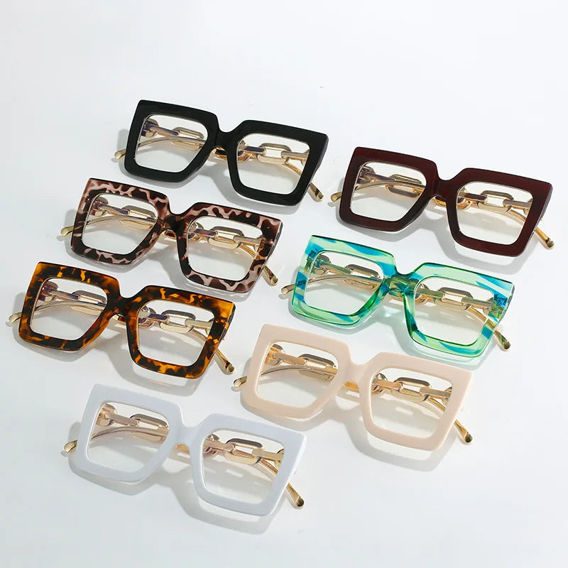 Square Glasses Chain Leg Sunglasses: Trendy Oversized Eyewear for Fashionable Women