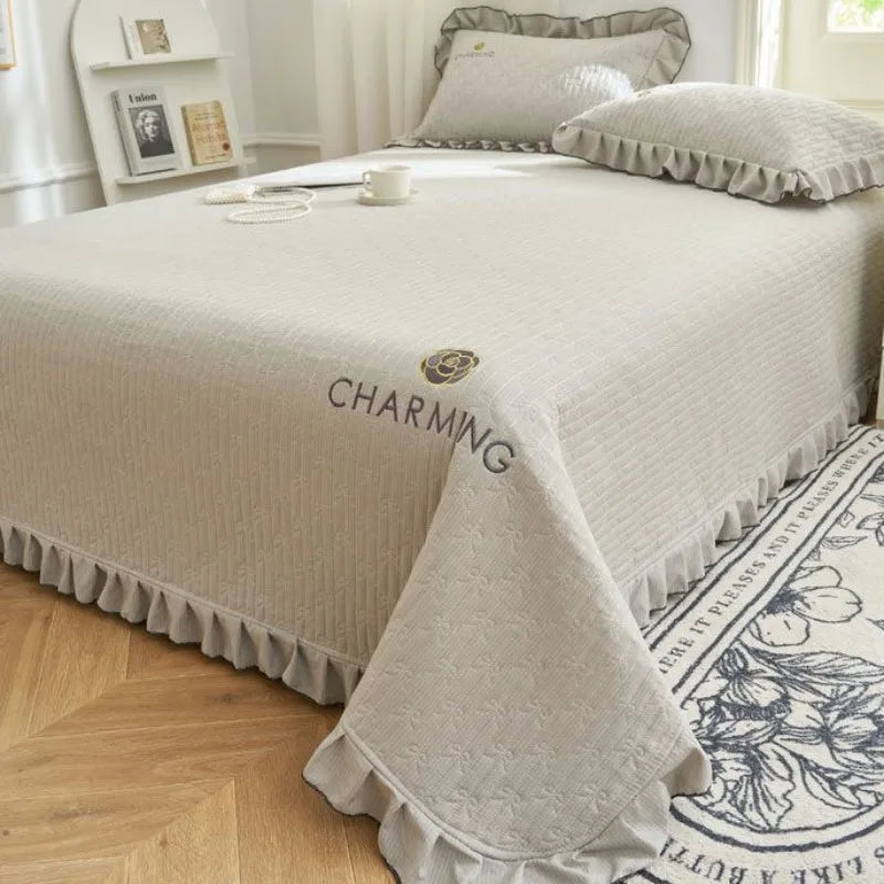 Luxury Soft Knitted Cotton Ruffle Bedspread – Comfortable Quilted Double Bed Cover Set