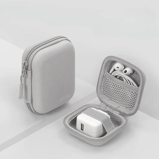 Stay Organized on the Road: Zipper Closure Earphone Case for Seamless Travel Adventures