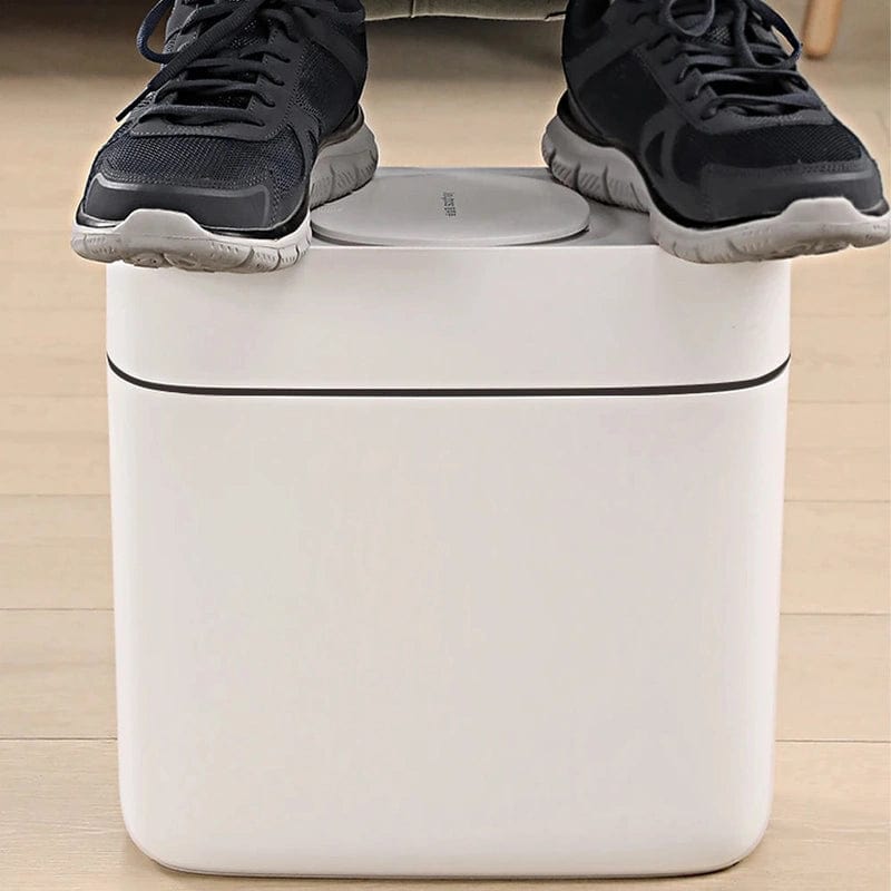 Mobility Meets Hygiene: Get Your Sensor Trash Can with Lid for Ultimate Waste Management