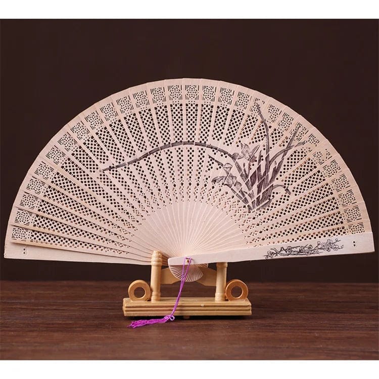 Timeless Elegance: Chinese Peacock Hand-Crafted Vintage Style Wedding Decoration