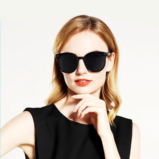 Smart Glasses: Fashion Polarized Wireless Headset with Audio Bluetooth Sunglasses Earphone