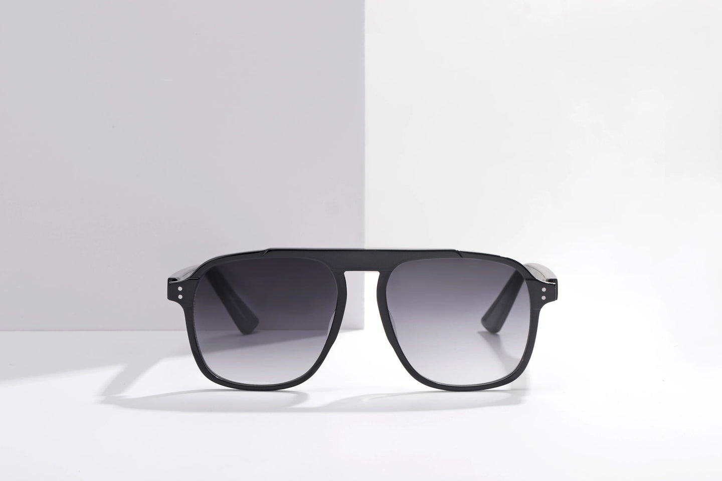 Bluetooth Sunglasses for Music &amp; Calls – Wireless Smart Stereo Audio with Polarized Lenses