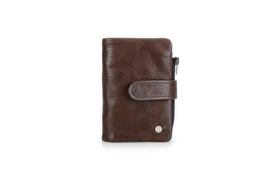 Distinctive Elegance: Water Washed Genuine Leather RFID Blocking Wallet for Men