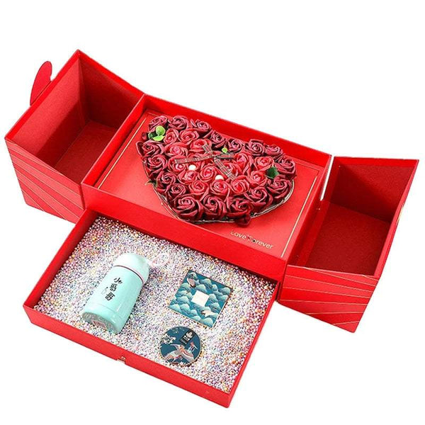 Exquisite Red Rose Wedding Gift Box: Elevate Your Celebrations with Elegance.