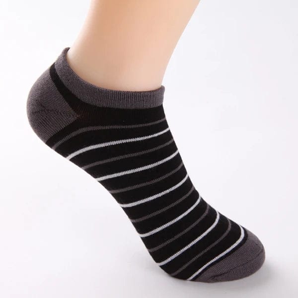 Summer Essentials: No-Show Low-Cut Bamboo Charcoal Socks – Style Meets Affordability
