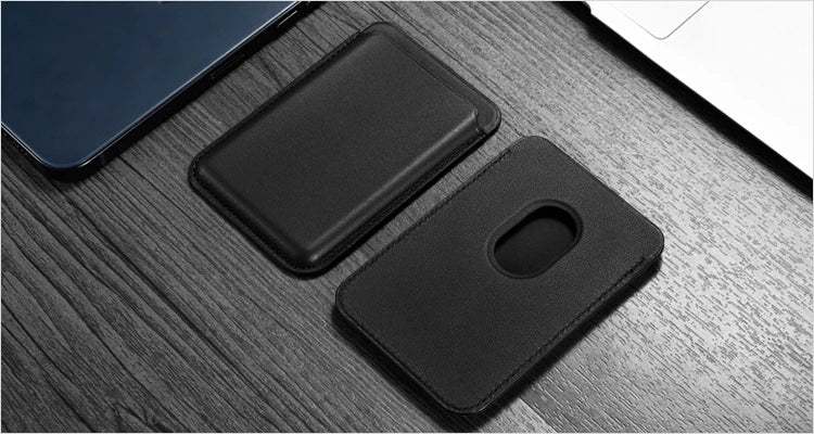 Business Essentials: Credit Card Holder with Timeless Style in Genuine Leather