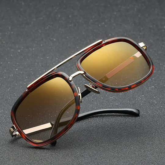 Fashion Designer Vintage Metal Frame Square Sunglasses for Men: Stylish Shades