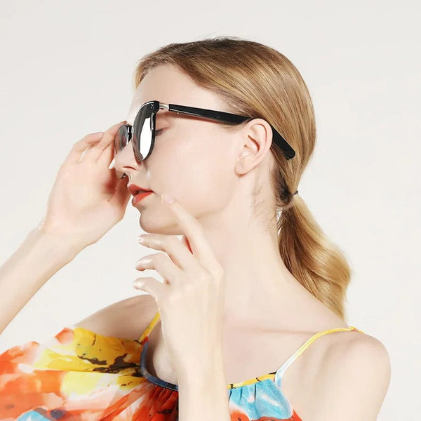 Smart Glasses: Fashion Polarized Wireless Headset with Audio Bluetooth Sunglasses Earphone