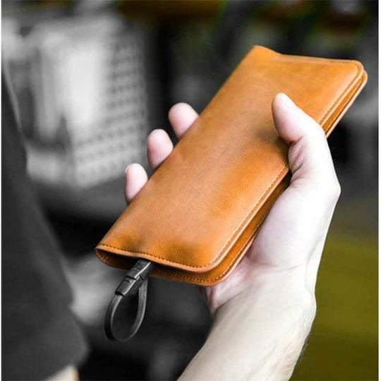 Smart Style, Smart Charge: Elevate Your Accessories with the 6800mAh PowerBank Wallet