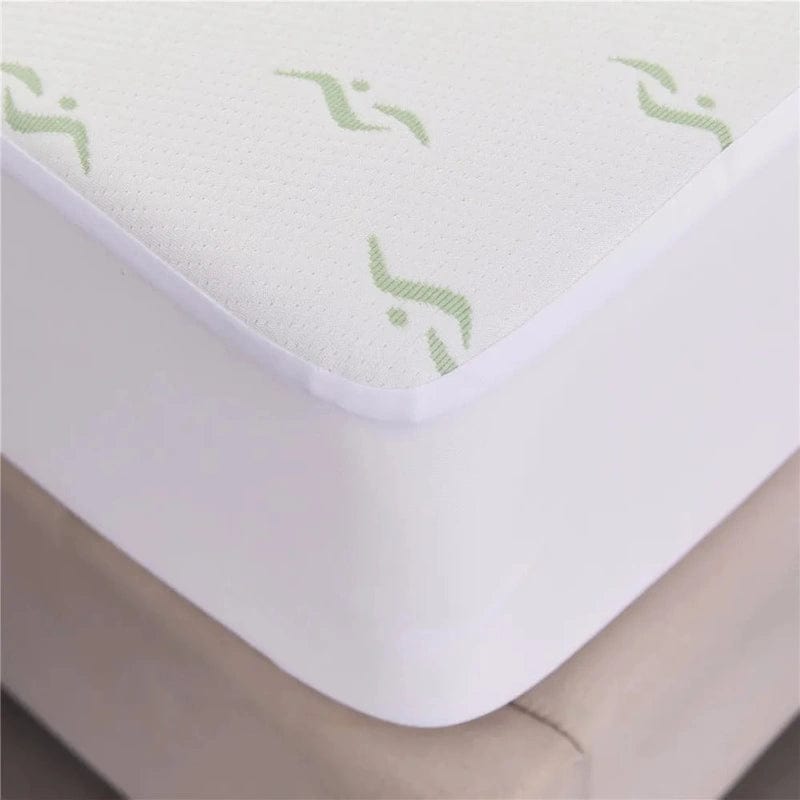 Hypoallergenic Waterproof Fitted Bed Sheet with Quilted Bamboo Jacquard