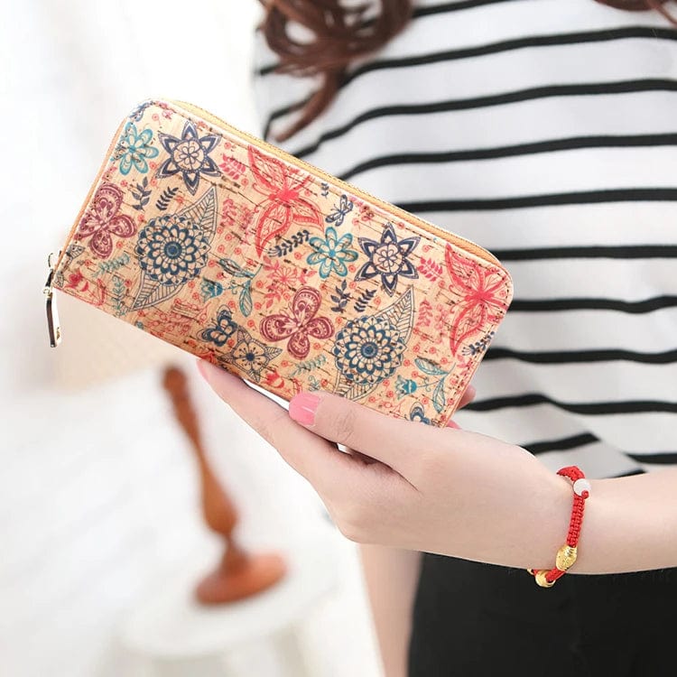 Eco-conscious Elegance: RFID Ladies Wallet with Coin Pocket - Trending Cork Cardholder
