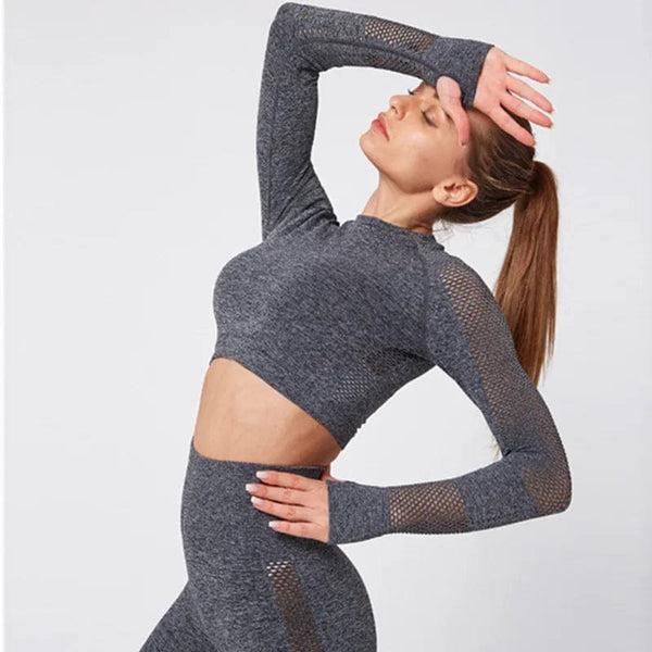 Sculpted Elegance: Elevate Your Workout with the High-Quality Seamless Long Sleeve Top for Women