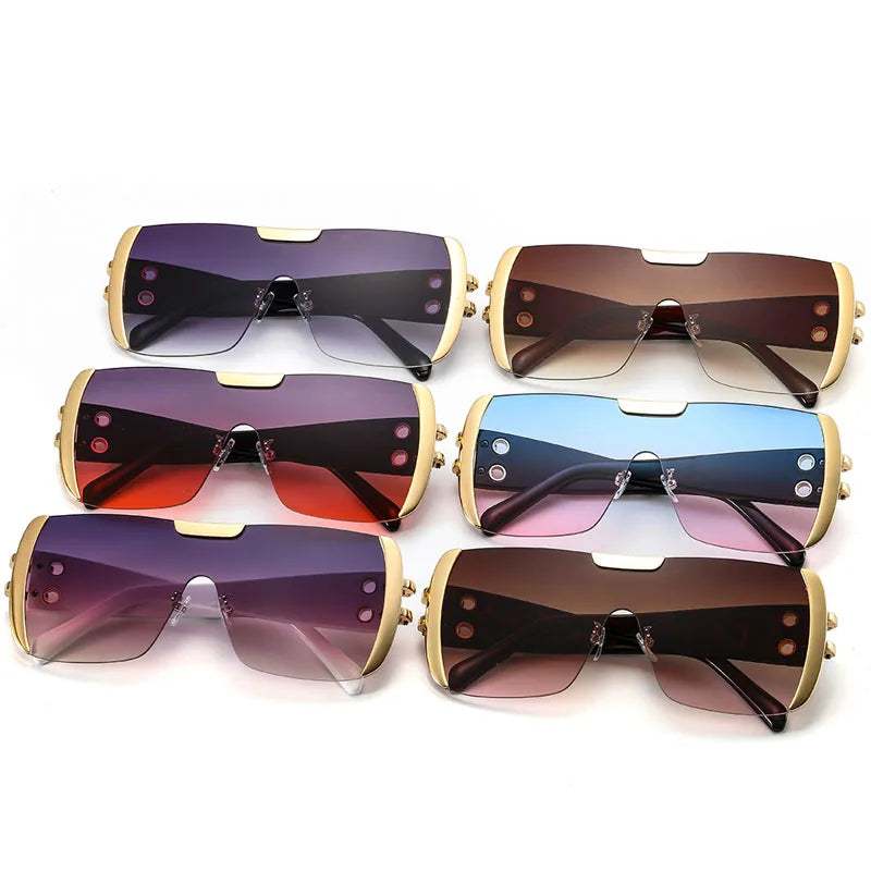 Luxury Fashion: Trendy Metal Square Oversized Sunglasses for Women