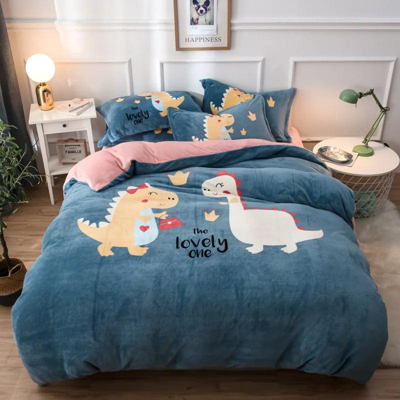 Polyester Velvet Fleece Embroidery Bedding Set for King Size Comfort