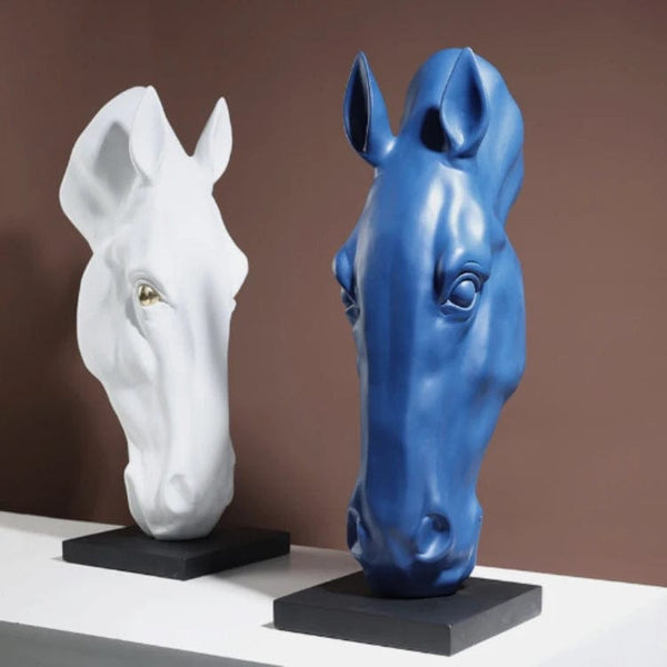 Equestrian Elegance: Yield Horse Head Decoration - A Resin Craft for Distinctive Displays