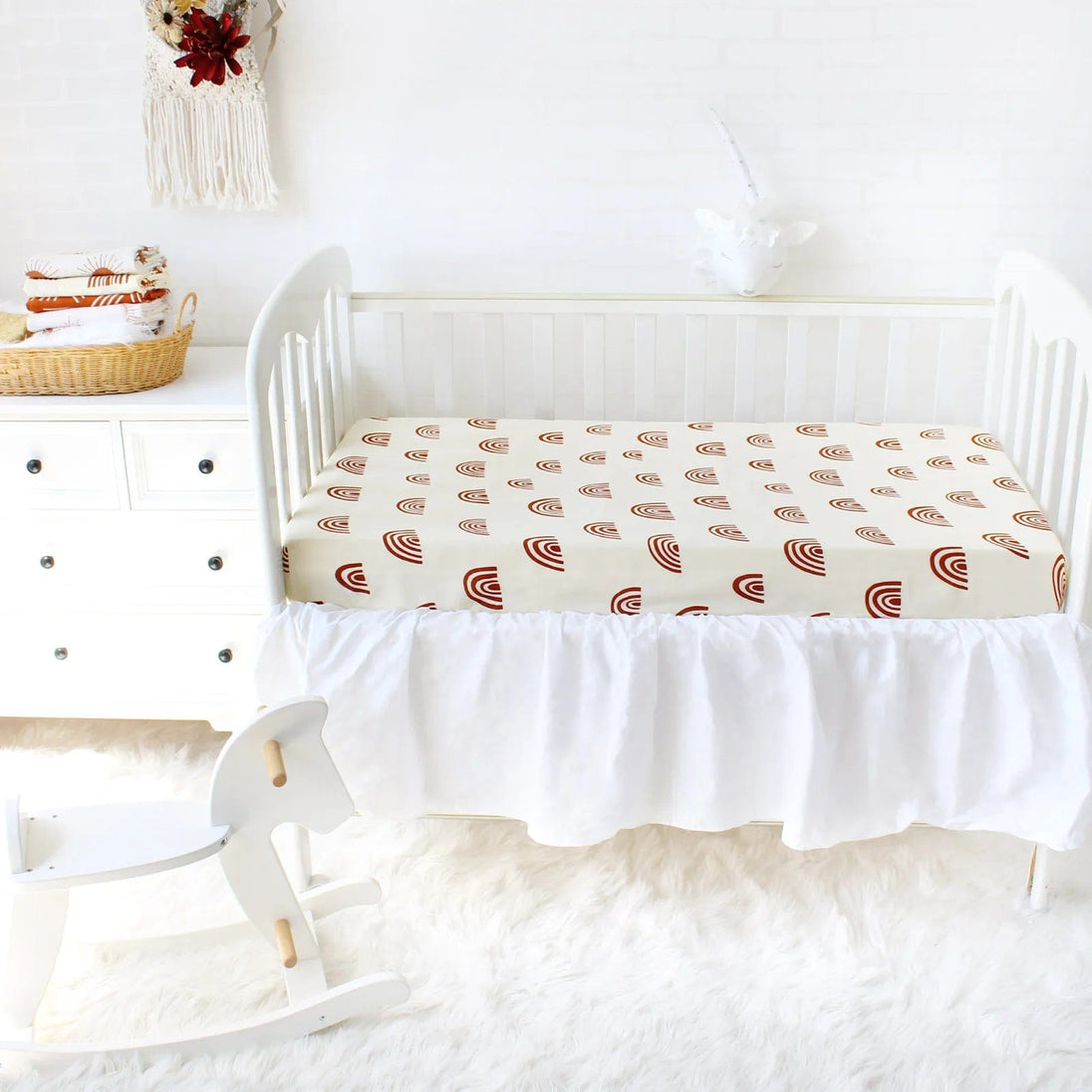 Bamboo Cotton Crib-Sized Fitted Sheet: Baby Bedding with Bag