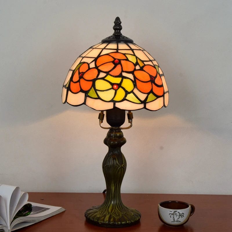 Nostalgic Radiance: 20CM Retro Tiffany Stained Glass Lamp for Creative Charm